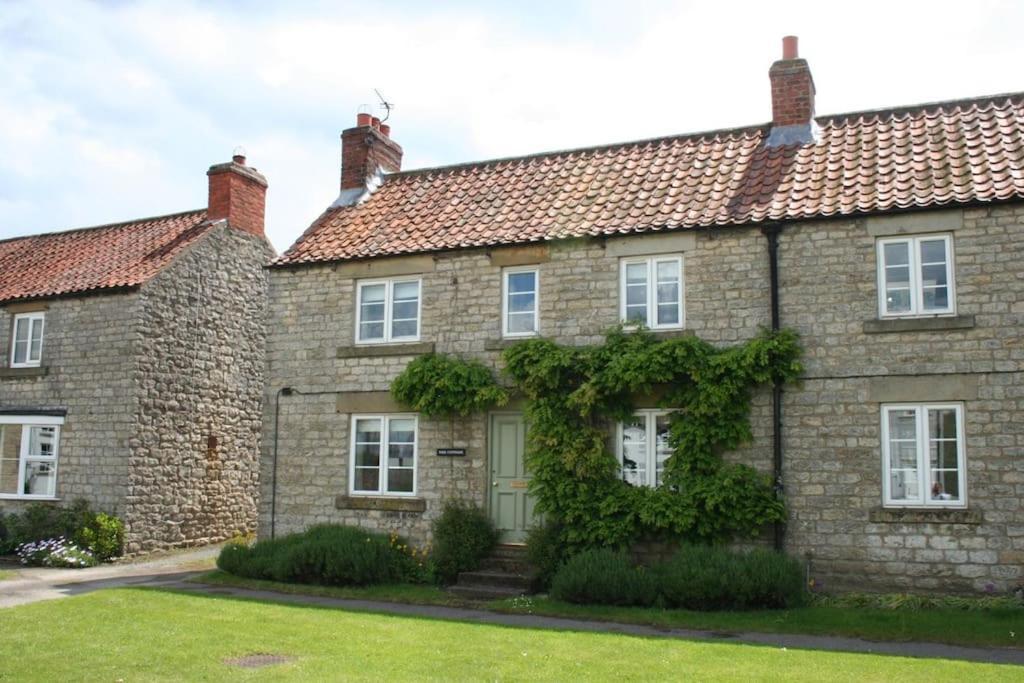 Pretty Yorkshire Stone Cottage Harome Bagian luar foto